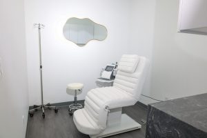 Millennial Plastic Surgery - Great Neck Exam Room